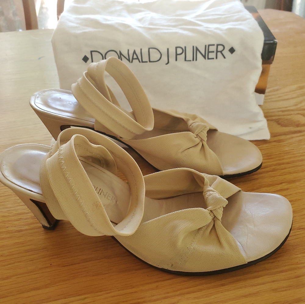 Vintage Donald J Pliner Heels